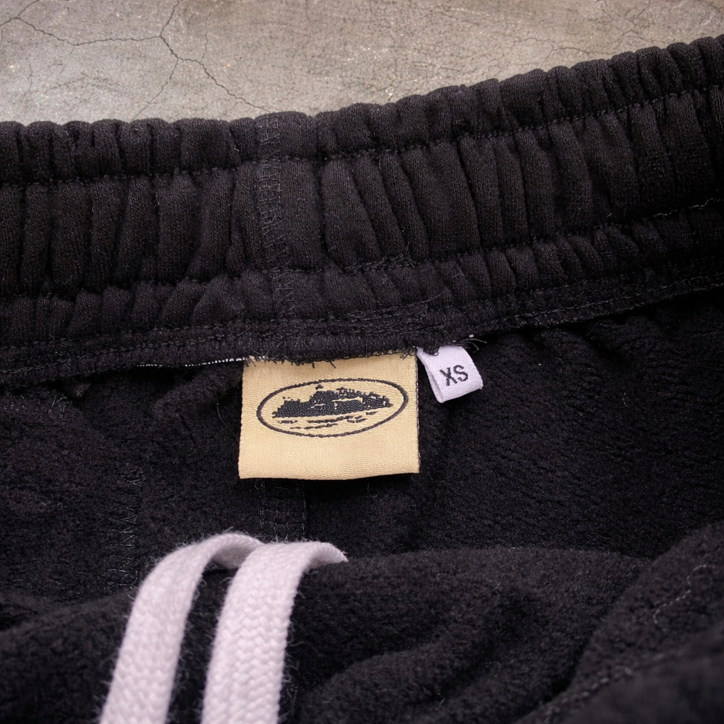 Corteiz OG Alcatraz Shorts – Black