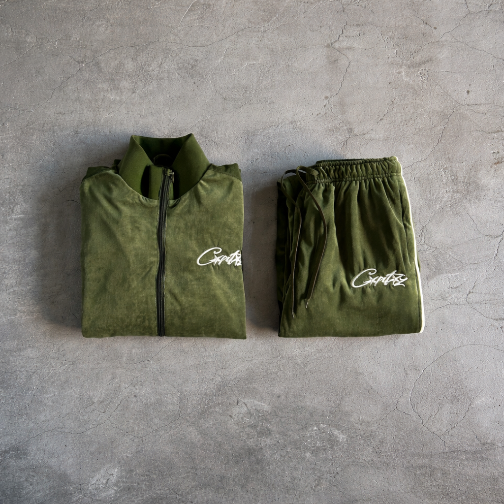 Corteiz VVS Velour Tracksuit – Green